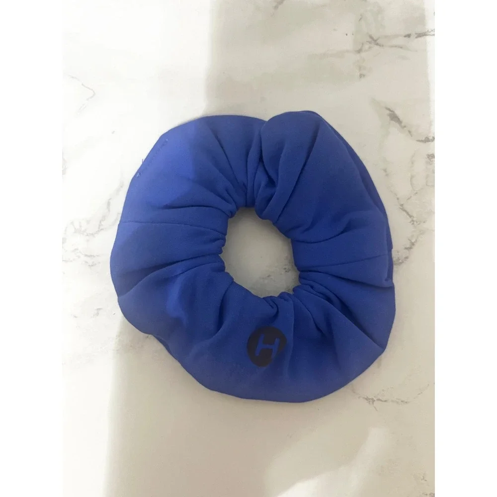 HALARA hair scrunchie